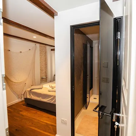 Luxury And Timeless Haven *