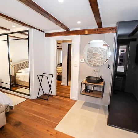 Luxury And Timeless Haven *