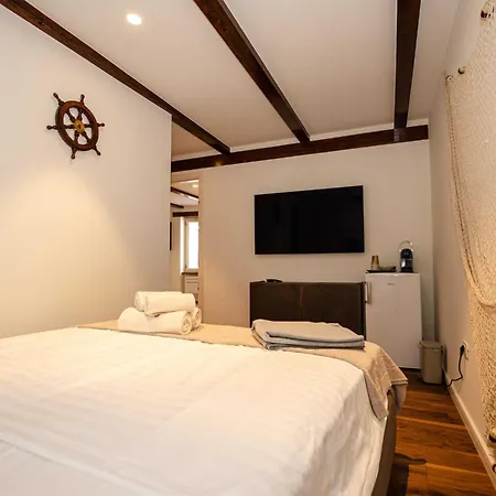 Lejlighed Luxury And Timeless Haven *
