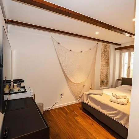 Luxury And Timeless Haven *